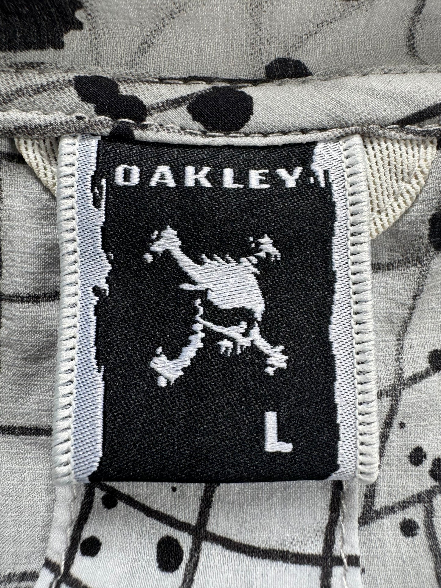 Vintage 2000's checkered snow camo Oakley technical jacket (S)
