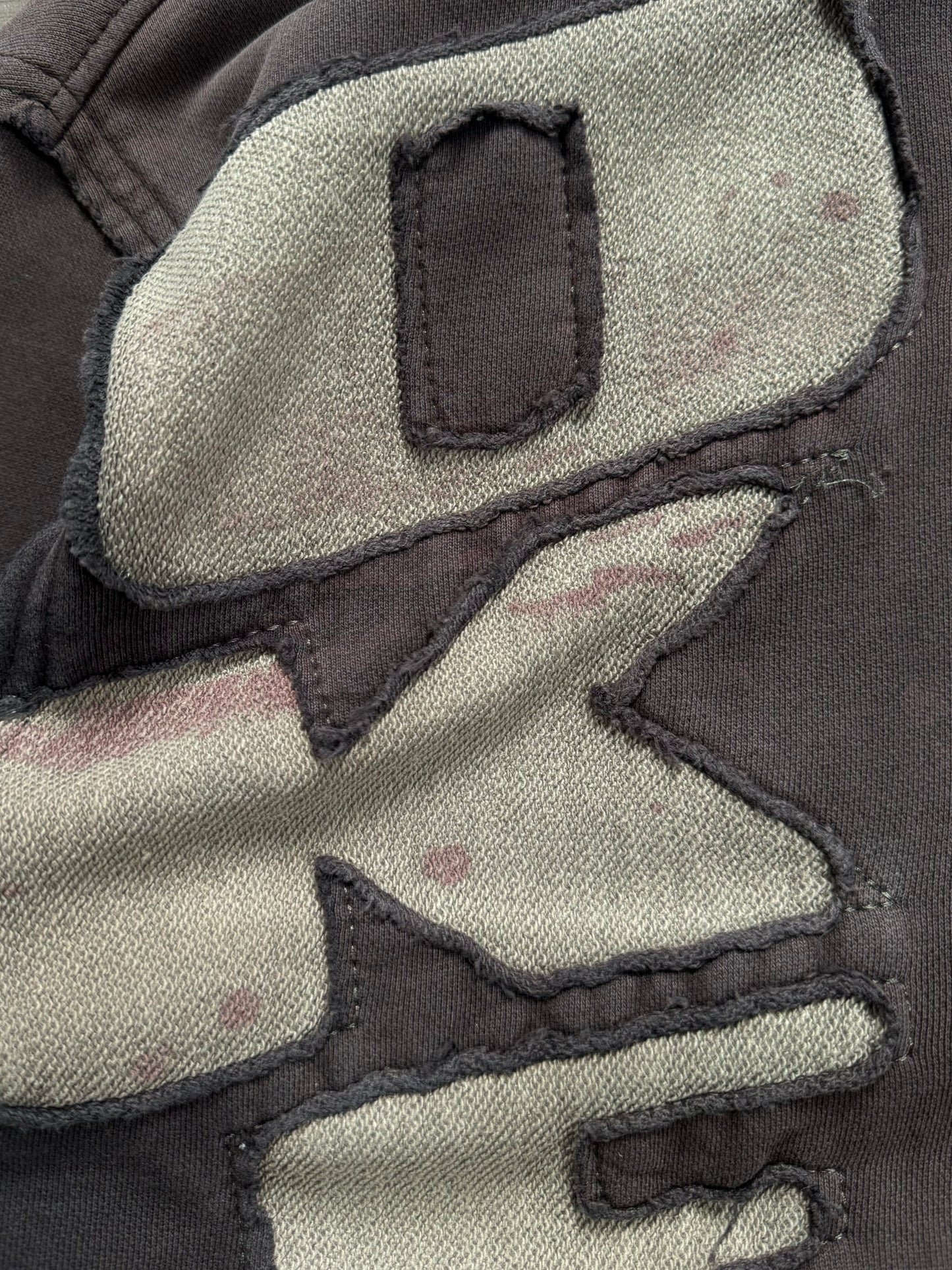 Vintage 2000's brown and beige distressed Oakley graphic print logo zip up hoodie (M)