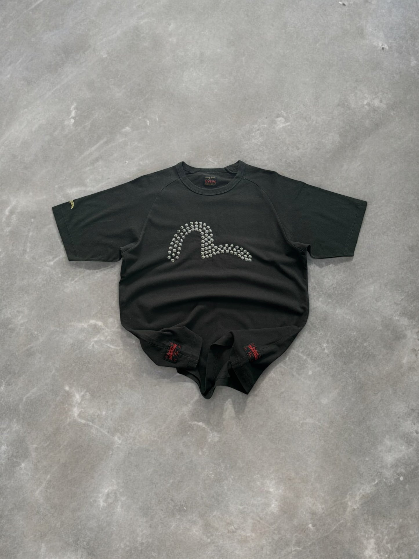 Vintage 90's Evisu embroidered
gull t shirt (S)