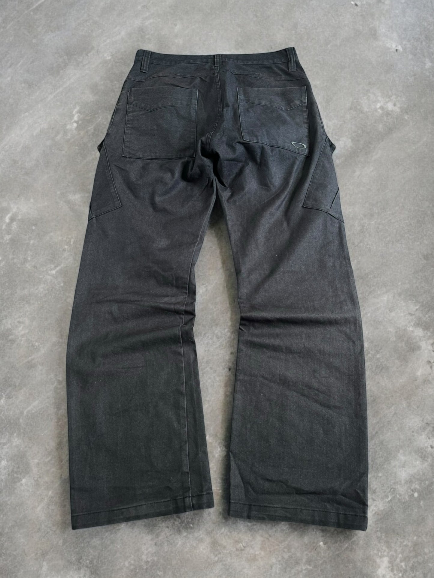Vintage 2000's grey Oakley industrial archival technical cargo pants (M)