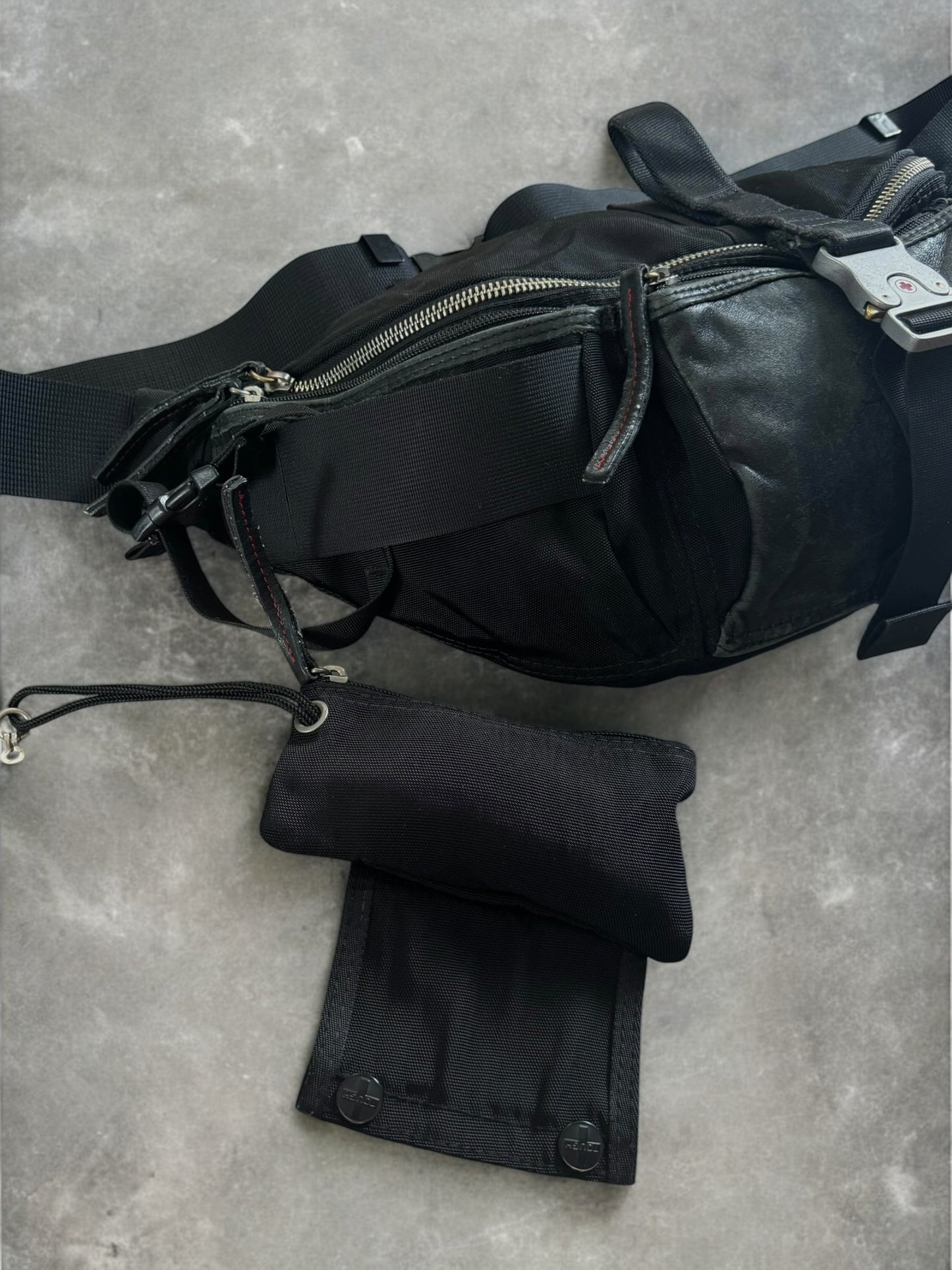 Vintage 90's black and grey archival ToughJeans
INC technical metal clip sling bag / waist bag