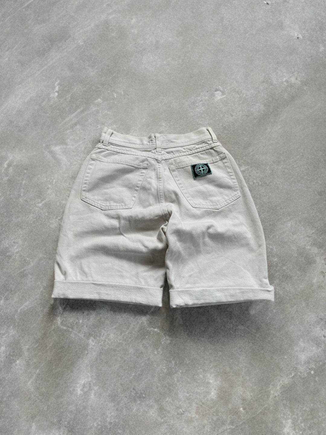 Vintage 1980's white Stone Island green edge badge raw hem denim shorts / jorts (XS)