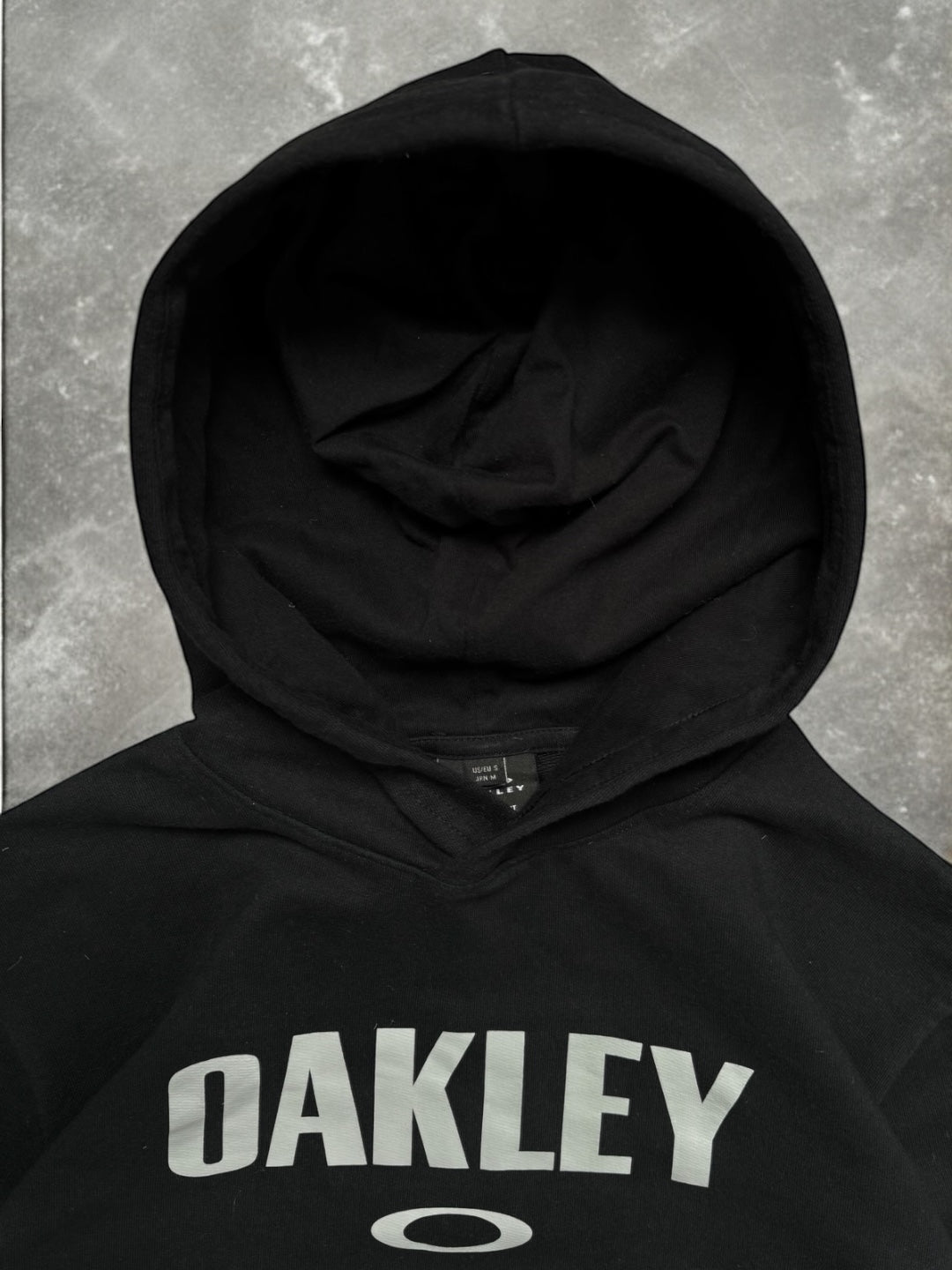 Vintage 2000's Oakley graphic print centre logo hoodie (S)