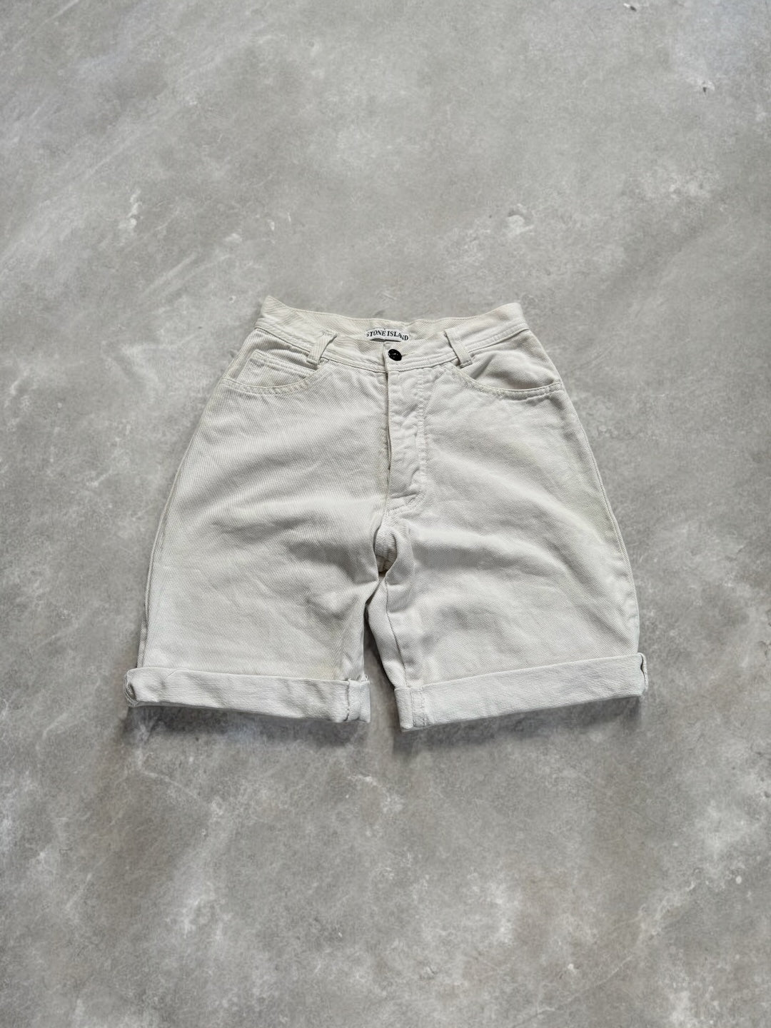 Vintage 1980's white Stone Island green edge badge raw hem denim shorts / jorts (XS)