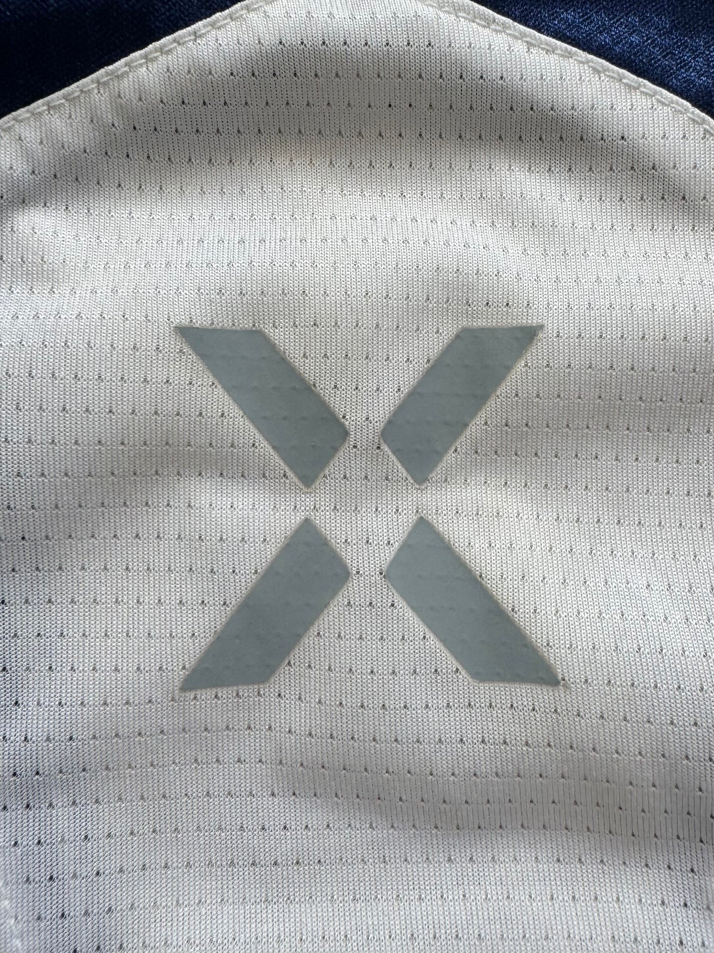 Vintage 2000's Umbro technical panelled mesh t shirt (L)