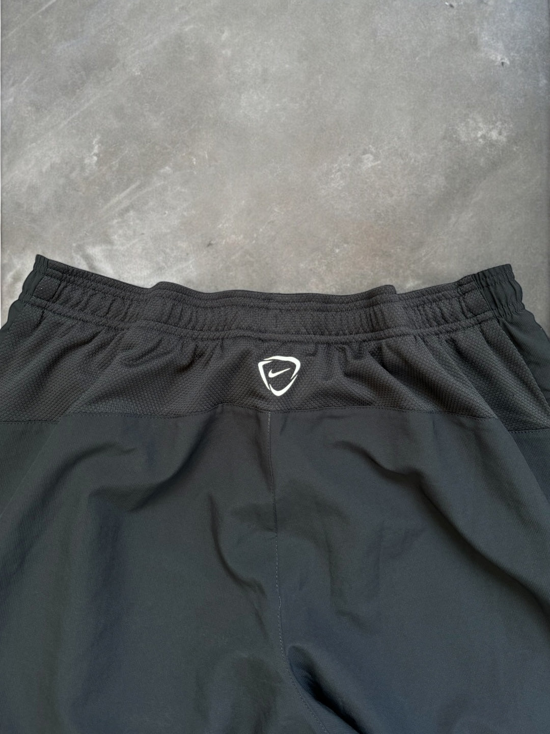 Vintage 2000's grey Nike Juventus football joggers/track pants (XL)
