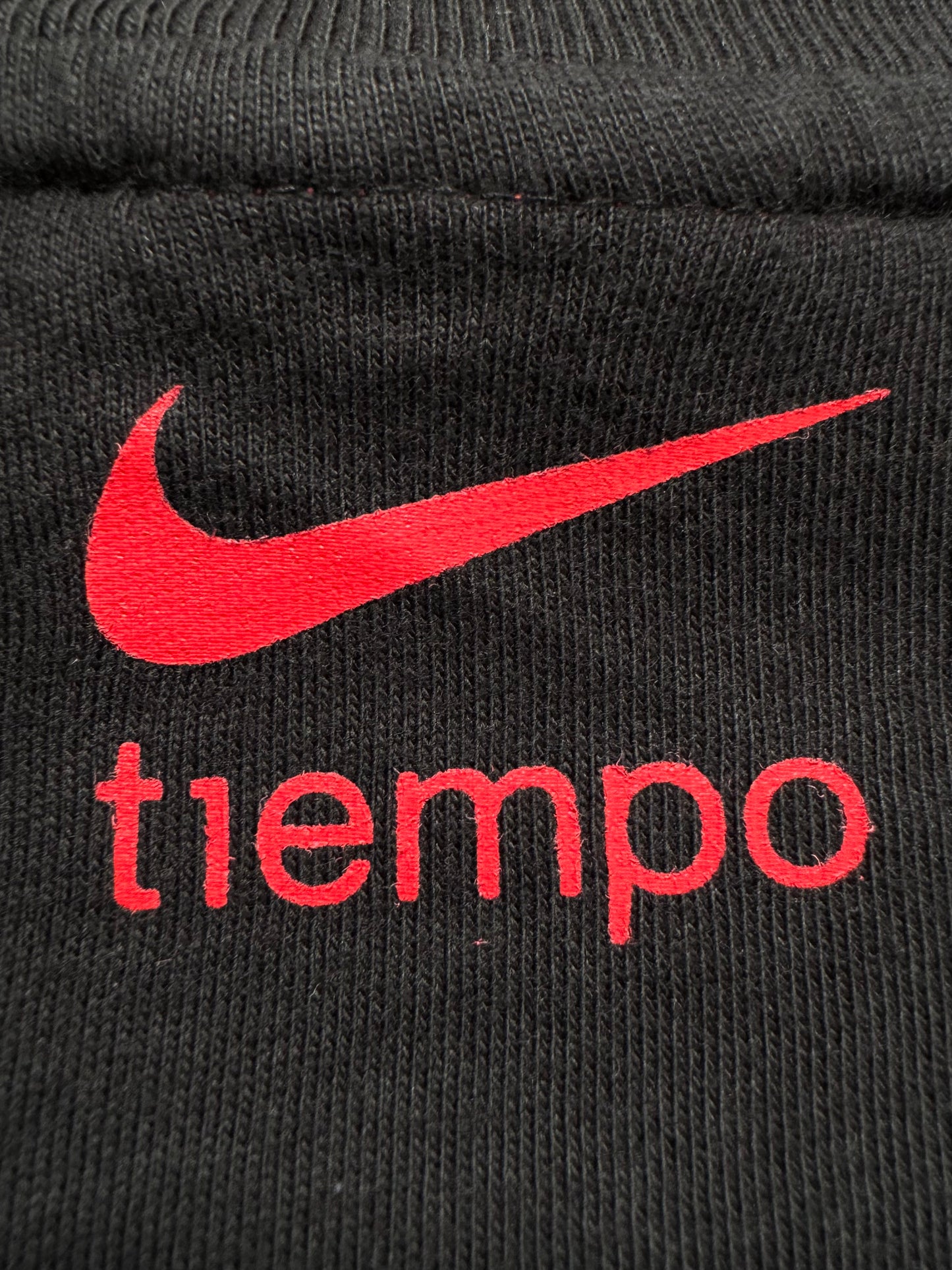 Vintage 2000's Nike T90 centre swoosh crest logo printed graphic gradient t shirt (L)