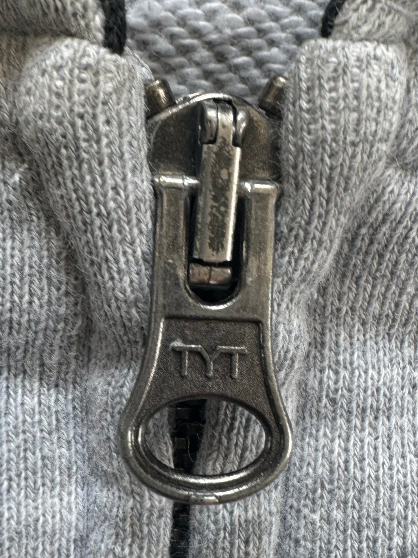 Vintage 2000's grey and black Oakley graphic print logo zip up hoodie (S)