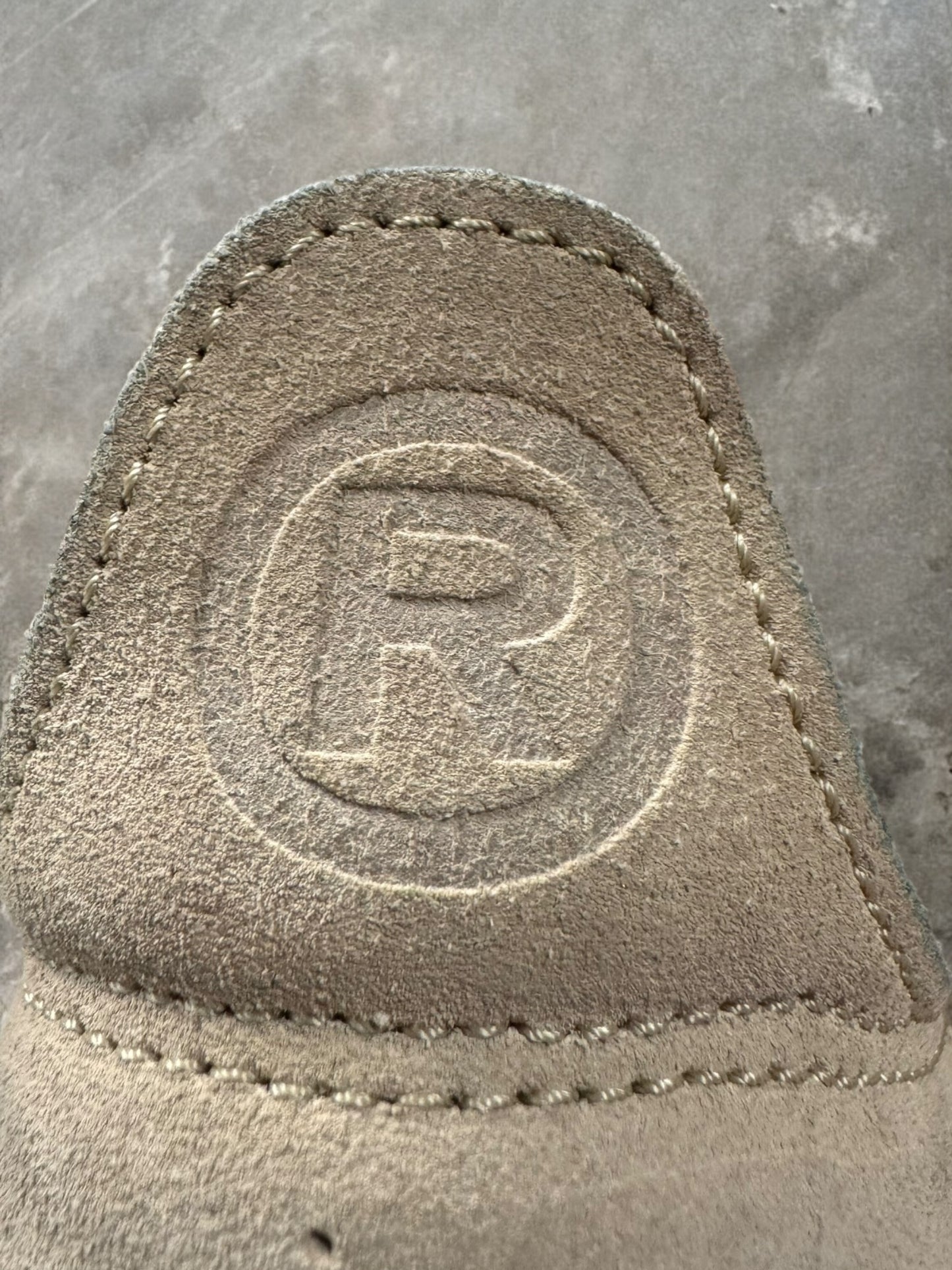 Vintage 90's cream and brown Bape hiking trainers / low top boots (UK9)
