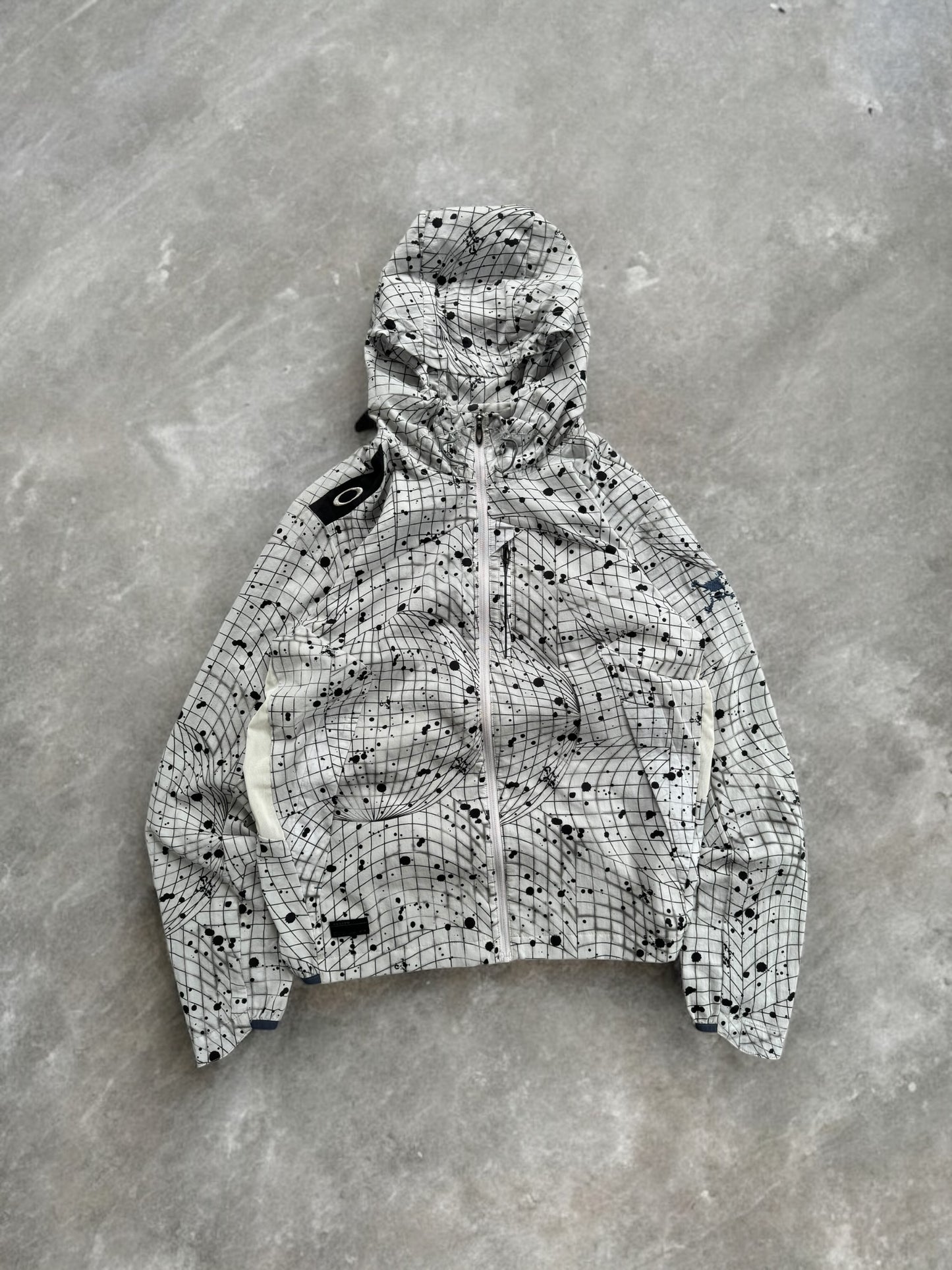 Vintage 2000's checkered snow camo Oakley technical jacket (S)