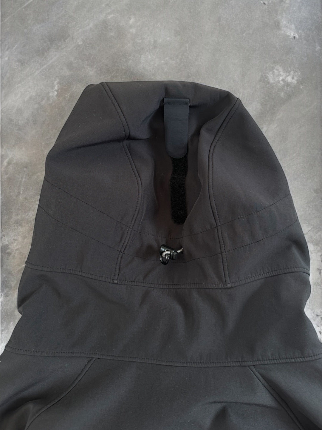 Vintage dark grey Montbell technical soft shell jacket (M)