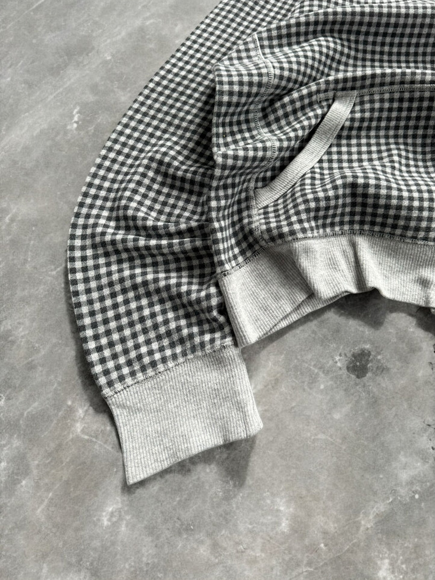 Vintage grey and black Uniqlo tartan / plaid technical zip up hoodie (M)