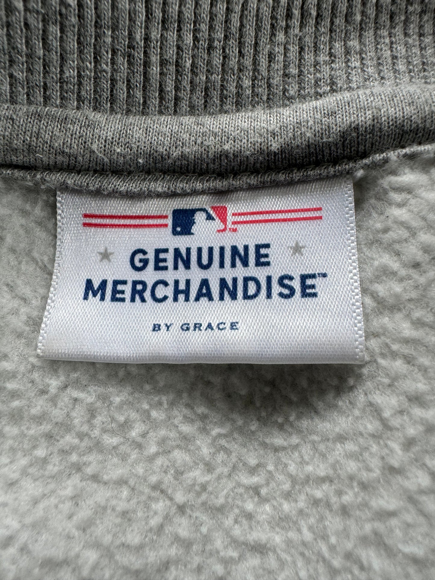 Vintage 90's grey and navy blue MLB New York Yankees boxy jumper (L)