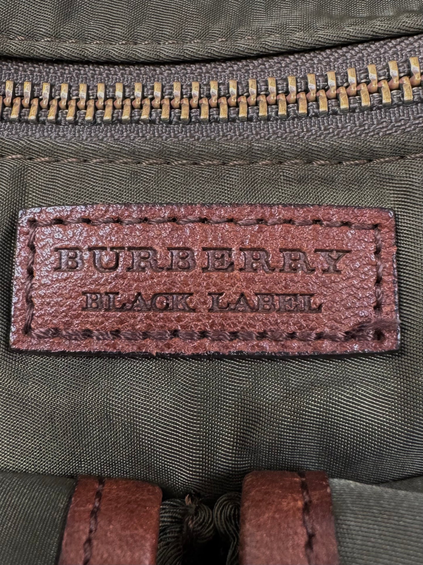 Vintage 90's Burberry leather sling bag / waist bag