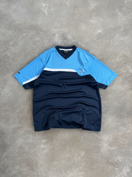 Vintage 2000's blue Nike T90 two tone technical panelled t shirt (M)