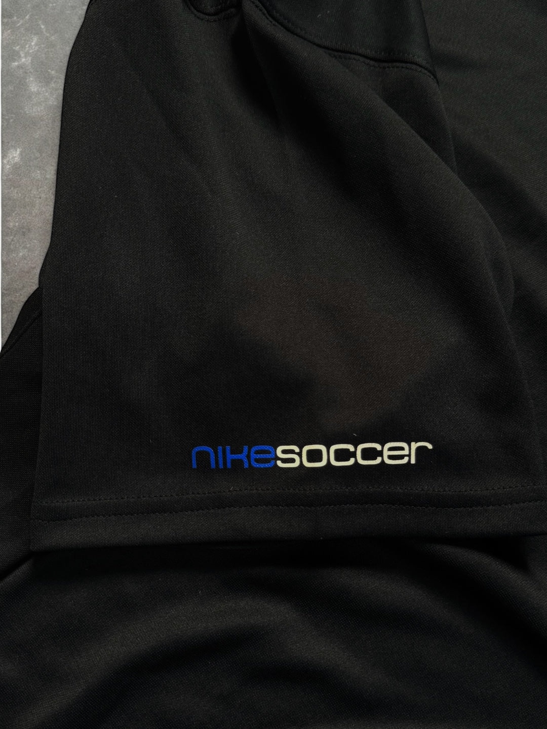 Vintage 2000's Nike T90 swoosh crest logo printed graphic two tone t shirt (M)