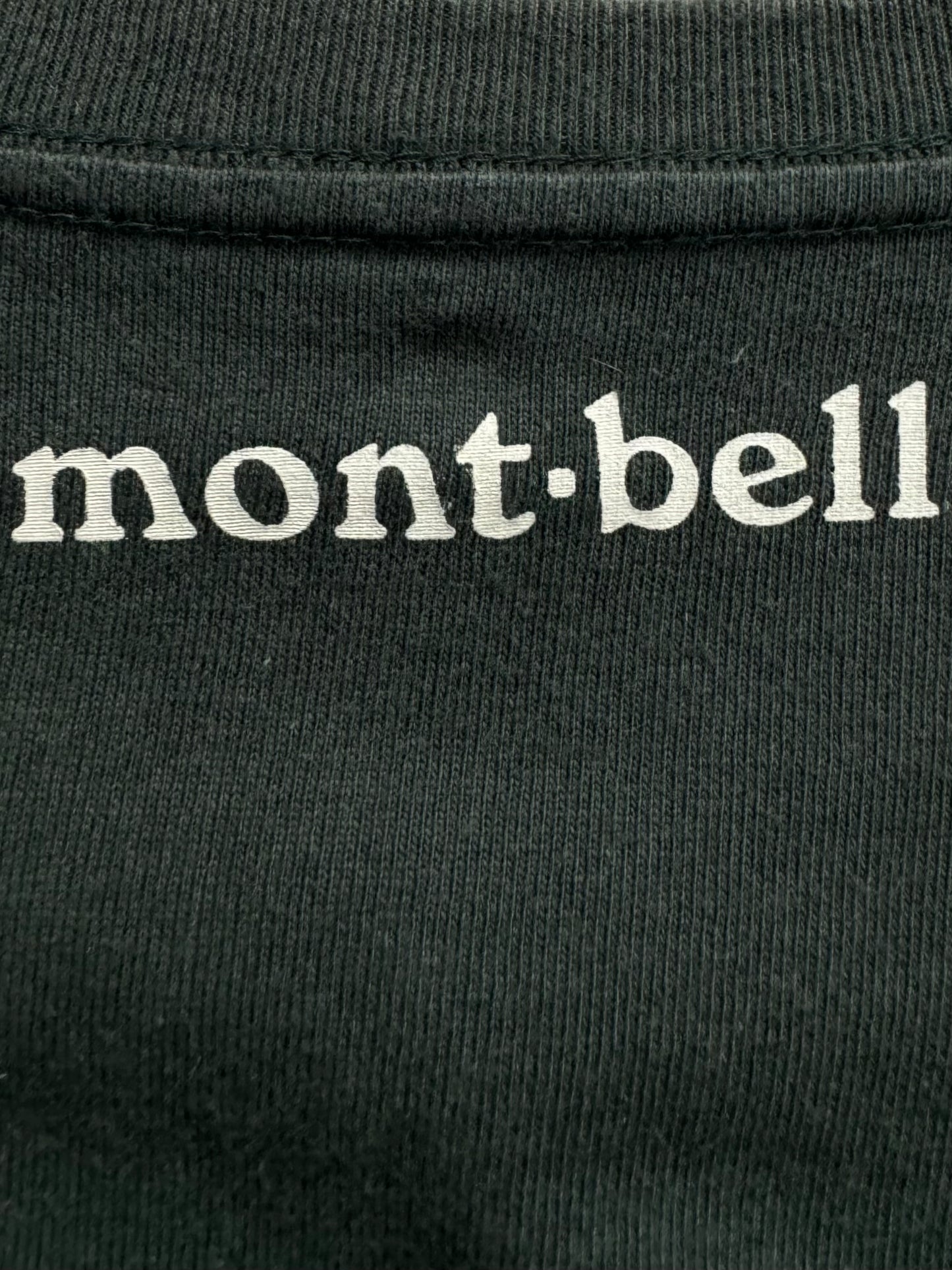 Vintage dark green and white Montbell graphic print centre logo t shirt (M)