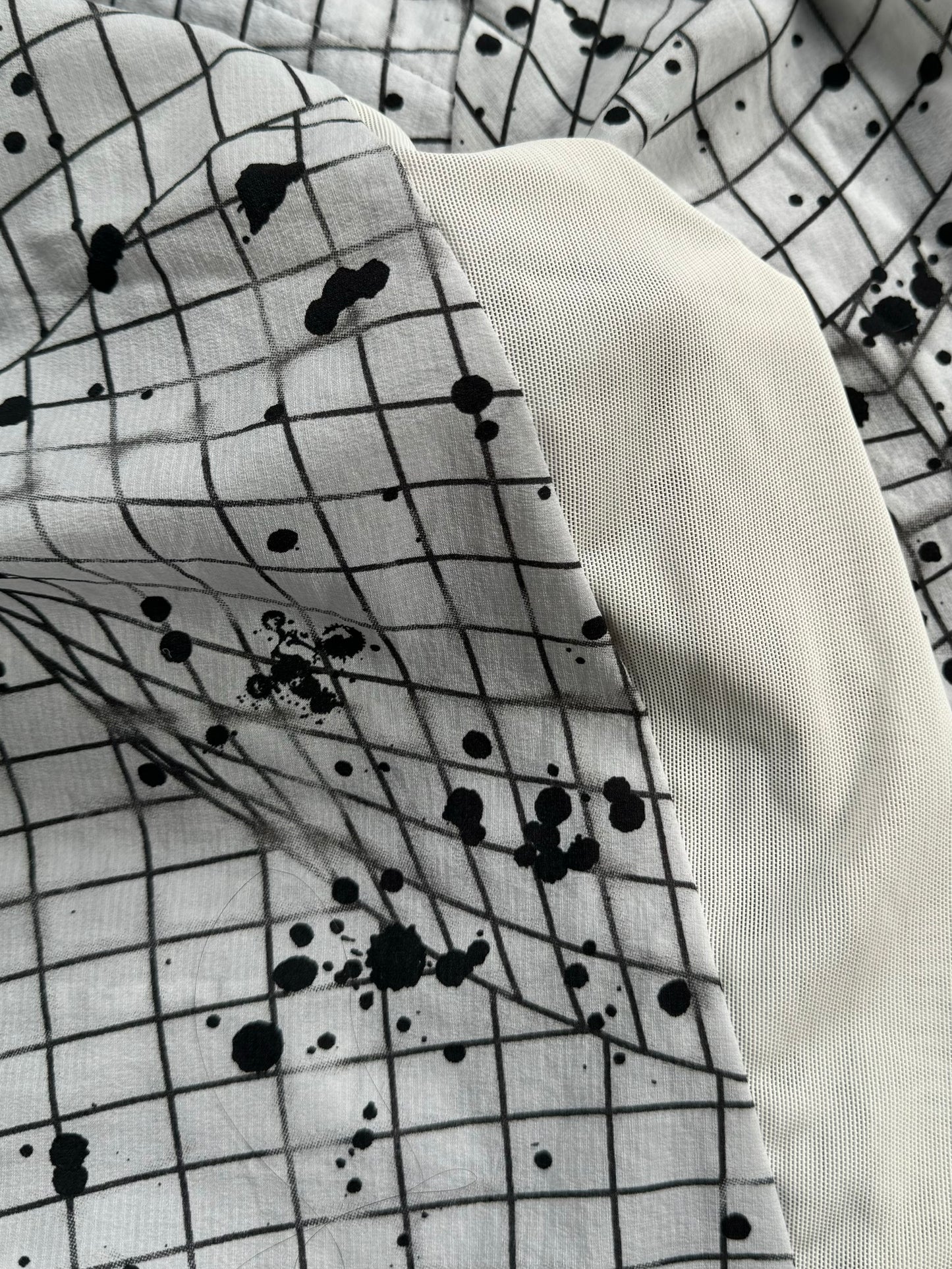 Vintage 2000's checkered snow camo Oakley technical jacket (S)