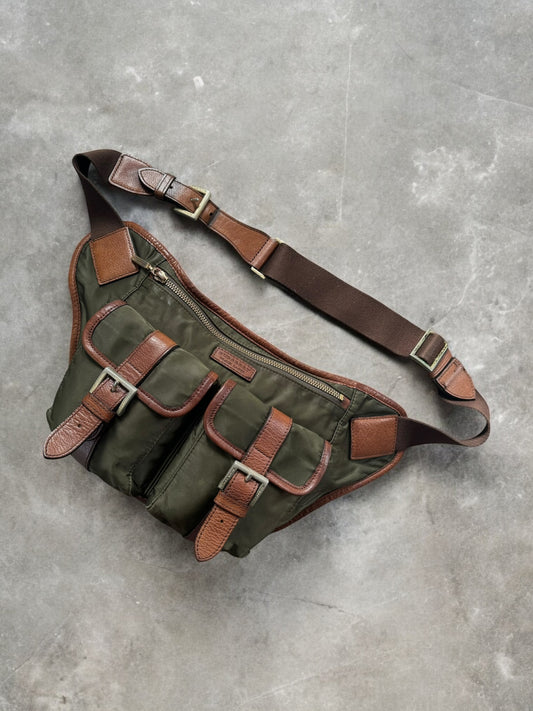 Vintage 90's Burberry leather sling bag / waist bag