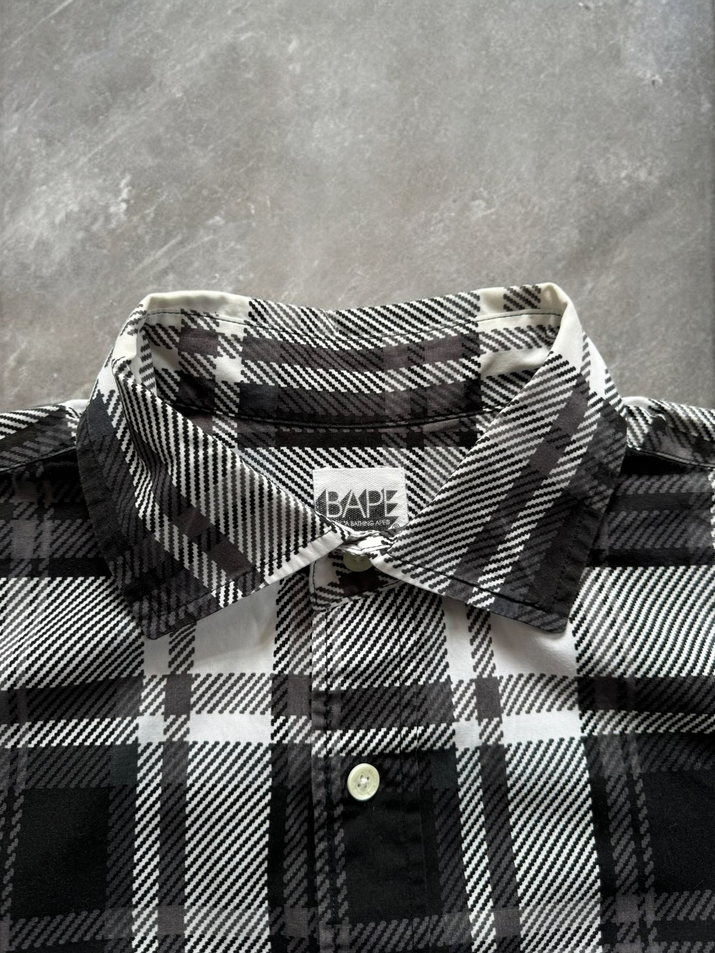 Vintage 90's black white and grey tartan / plaid Bape button up short sleeve shirt (L)
