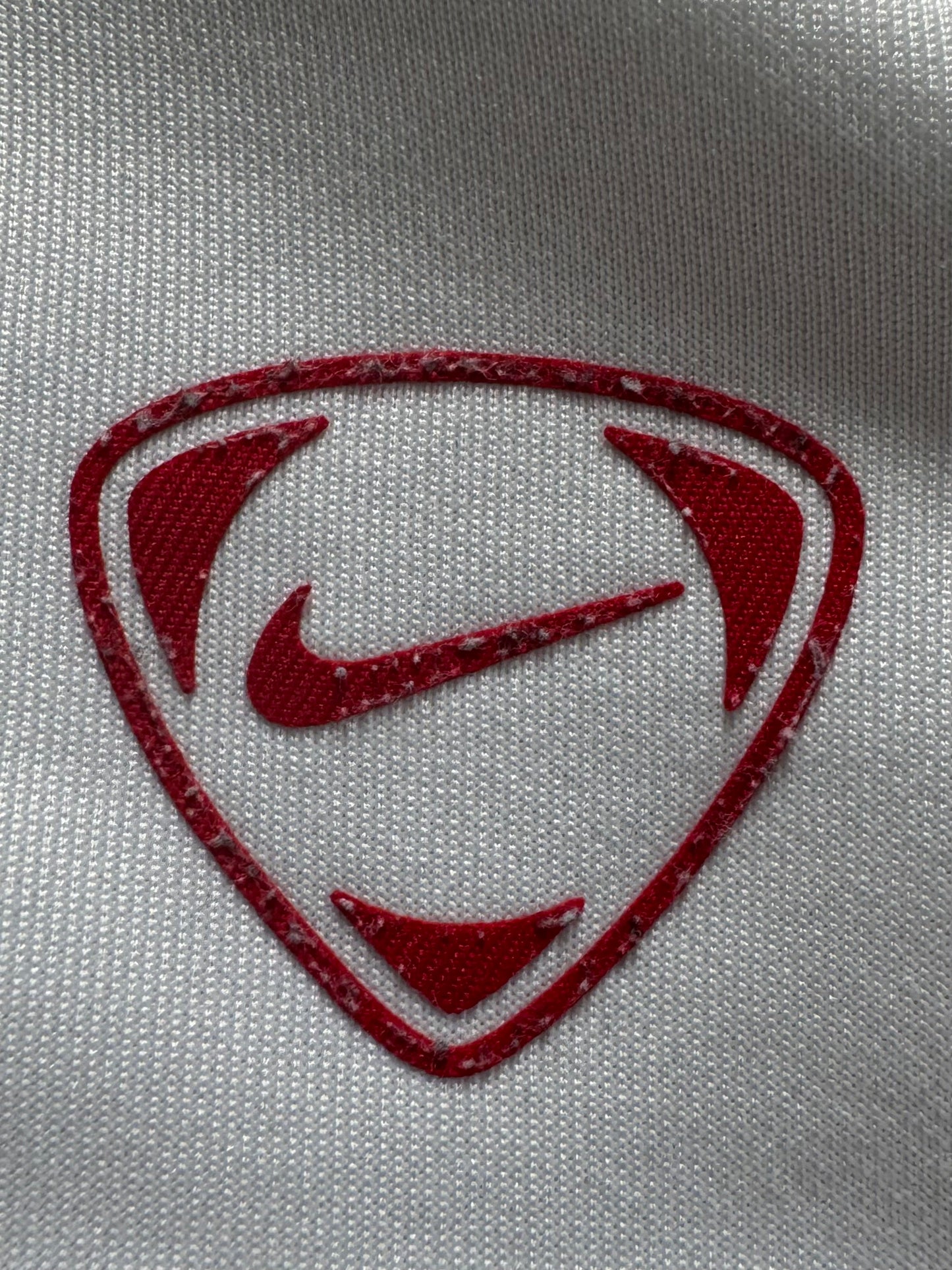 Vintage 2000's white black and red Nike T90 technical ventricle hoodie (L)