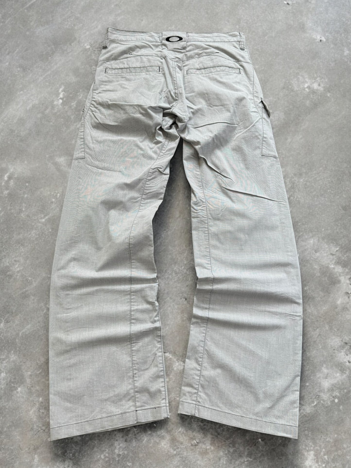 Vintage 2000's Oakley industrial technical cargo pants (M)