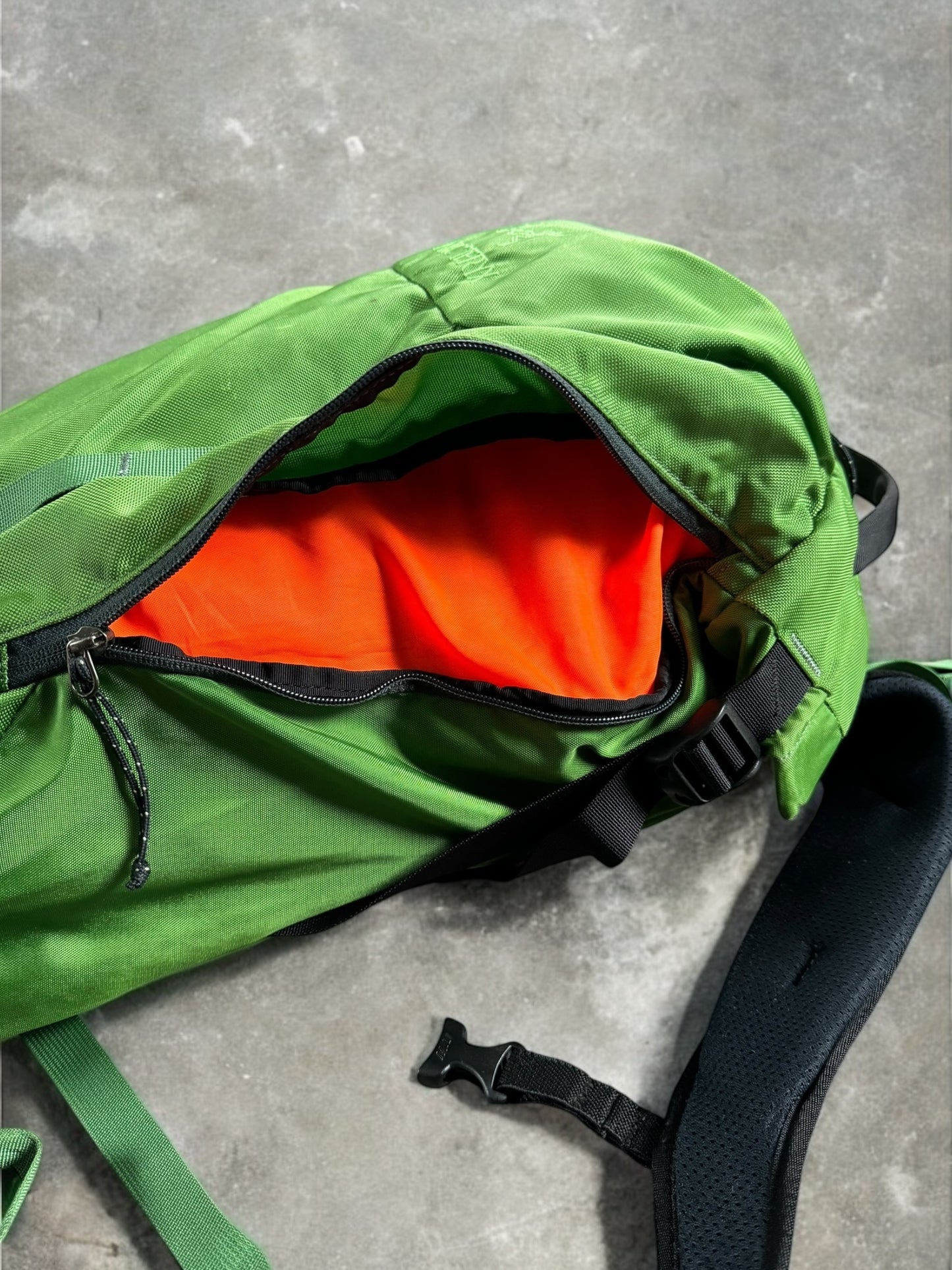 Vintage Arc'teryx Spear 20 technical backpack