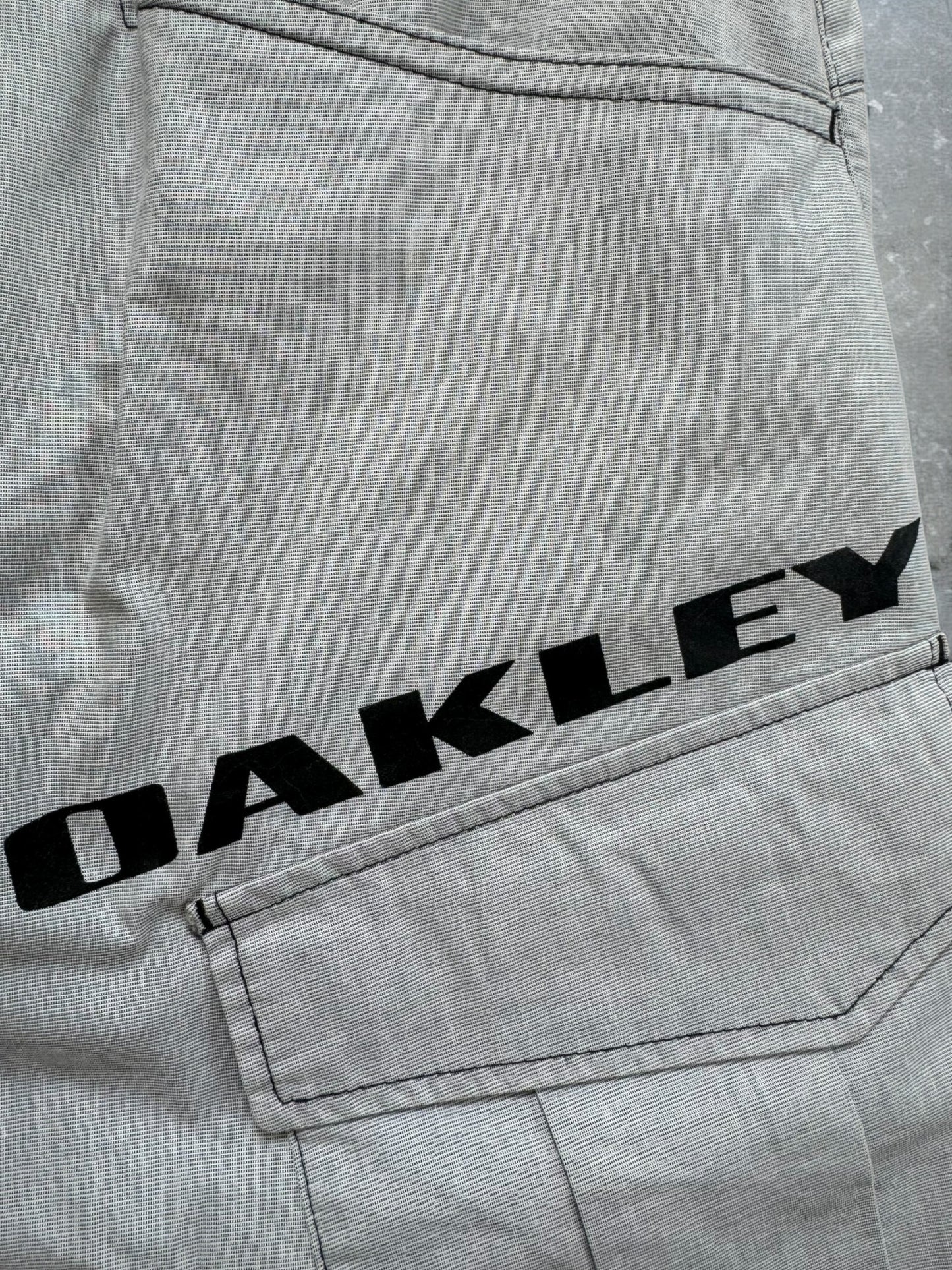 Vintage 2000's Oakley industrial technical cargo pants (M)