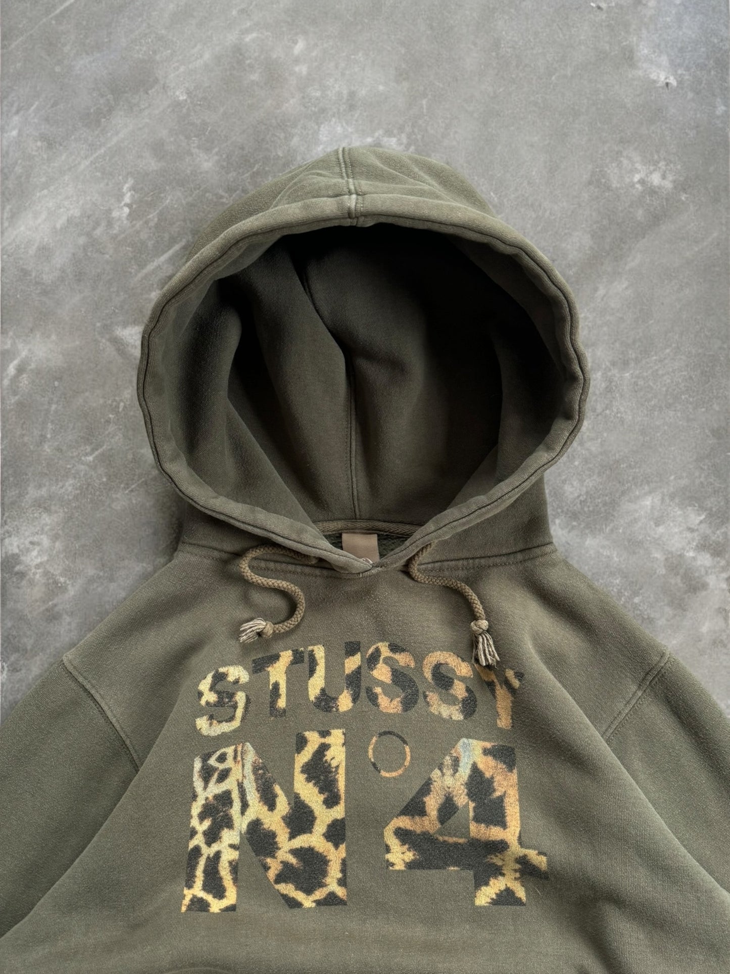 Vintage 2000's khaki green Stussy women’s leopard print hoodie (M)