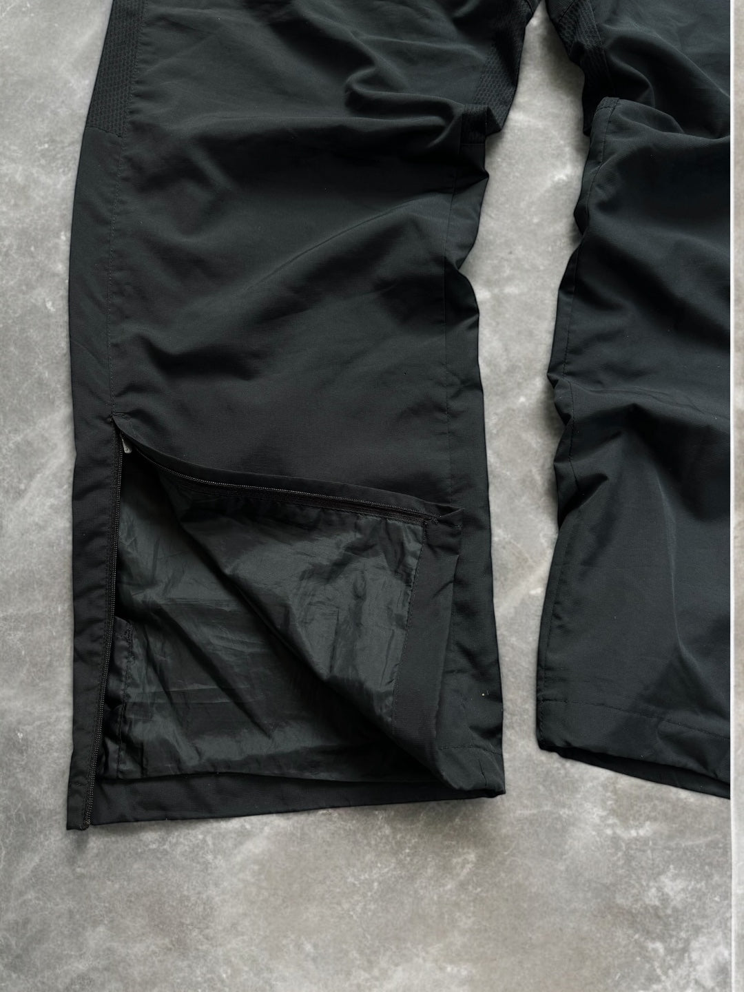 Vintage 2000's black Nike Celtic football joggers/track pants (XL)