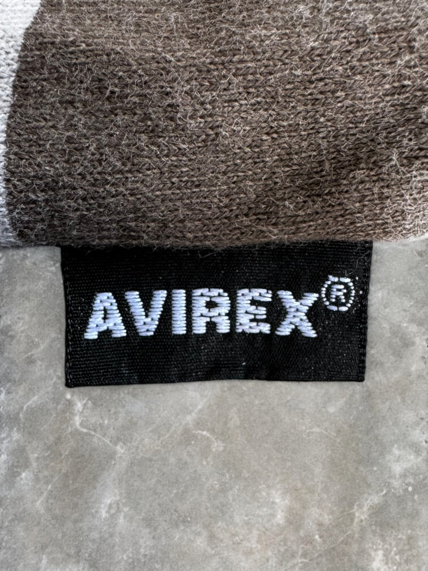 Vintage 90's camo Avirex technical t shirt (M)