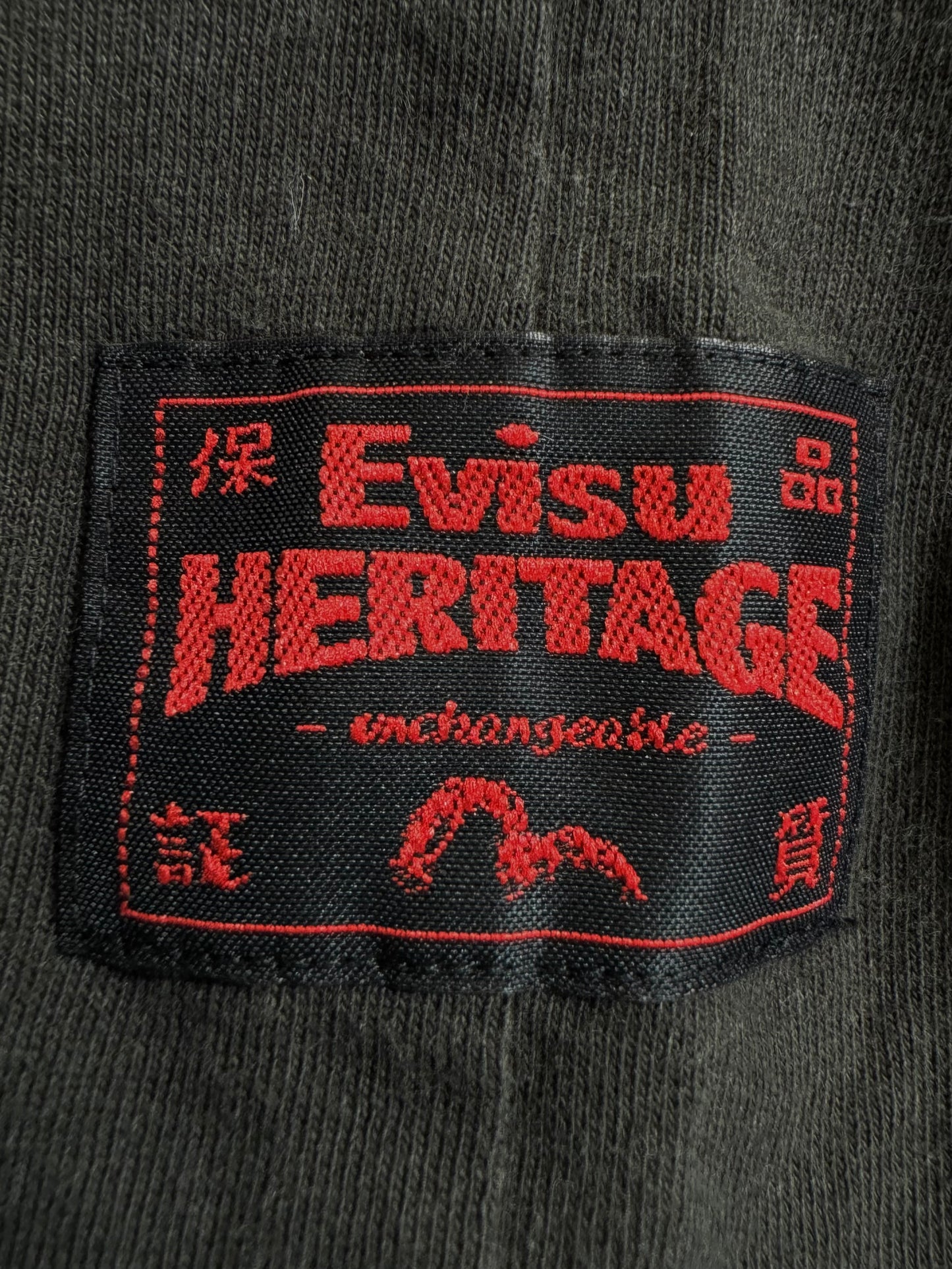 Vintage 90's Evisu embroidered
gull t shirt (S)