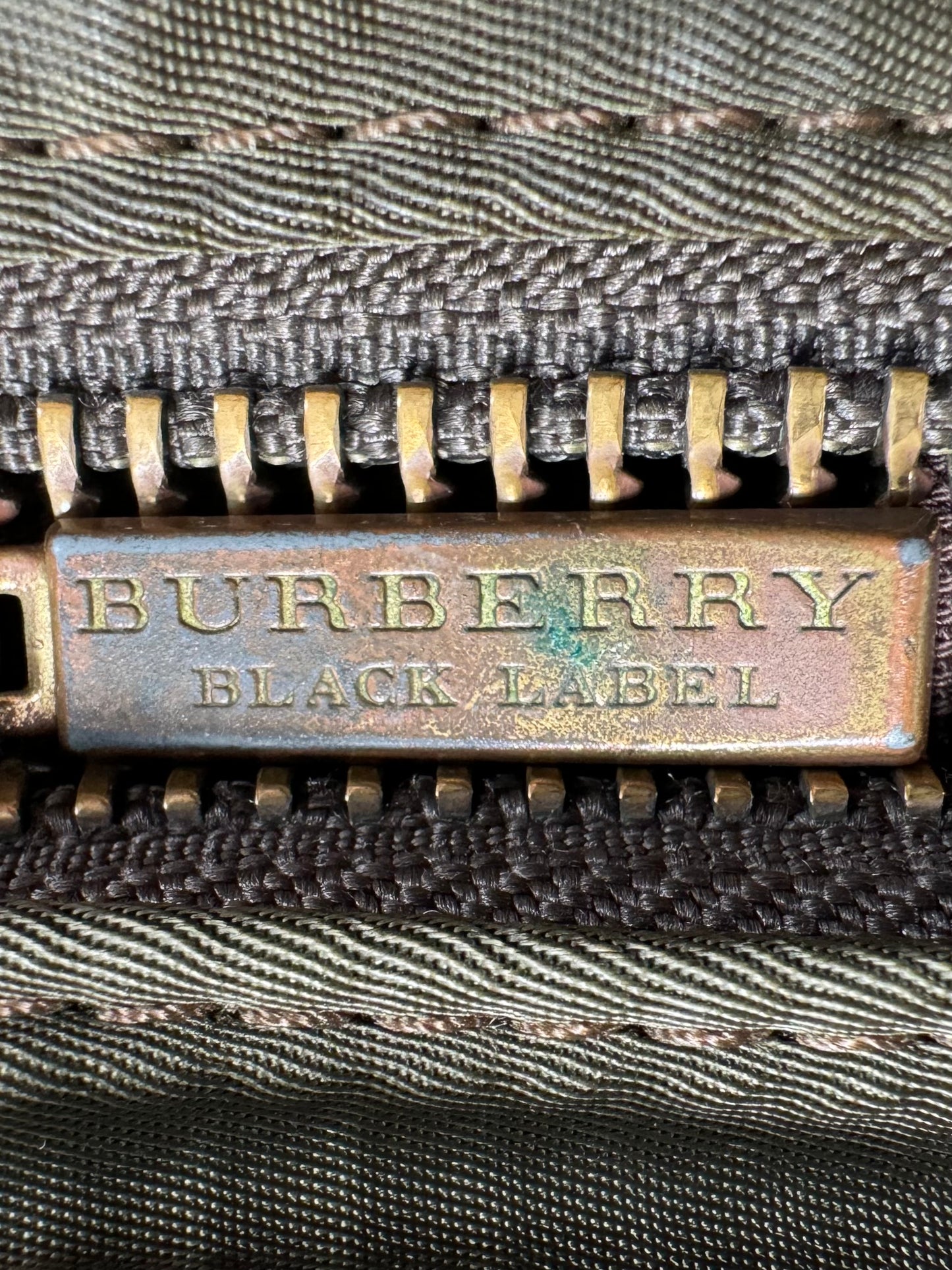 Vintage 90's Burberry leather sling bag / waist bag