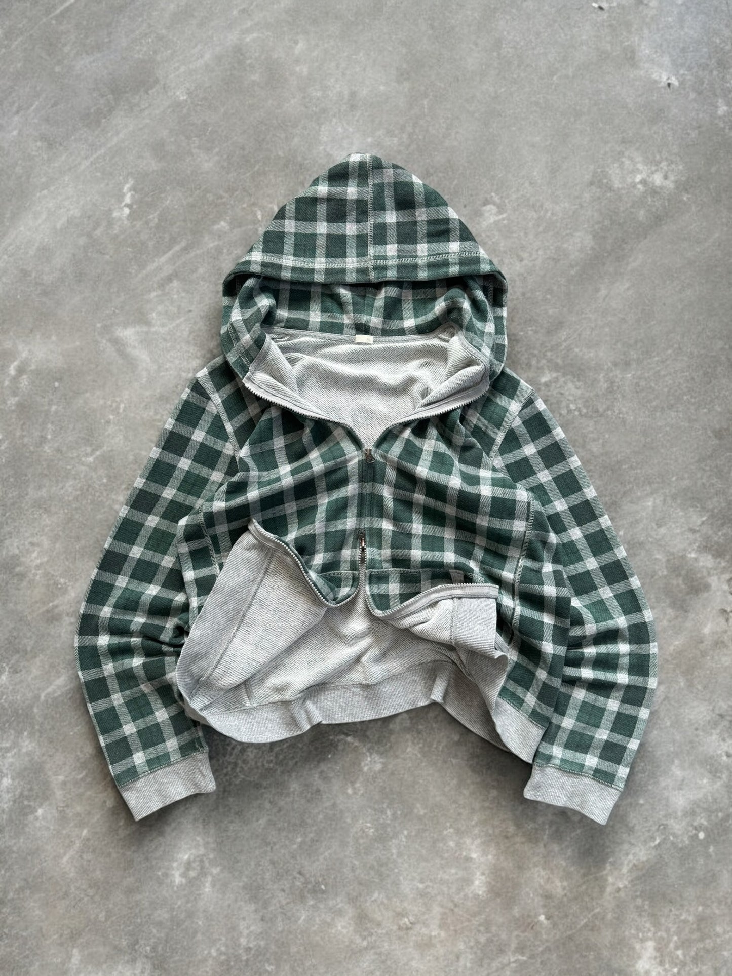 Vintage grey and green Uniqlo tartan / plaid technical zip up hoodie (M)