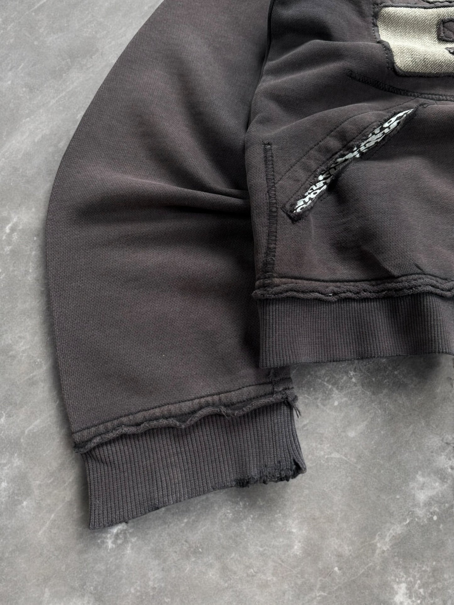 Vintage 2000's brown and beige distressed Oakley graphic print logo zip up hoodie (M)
