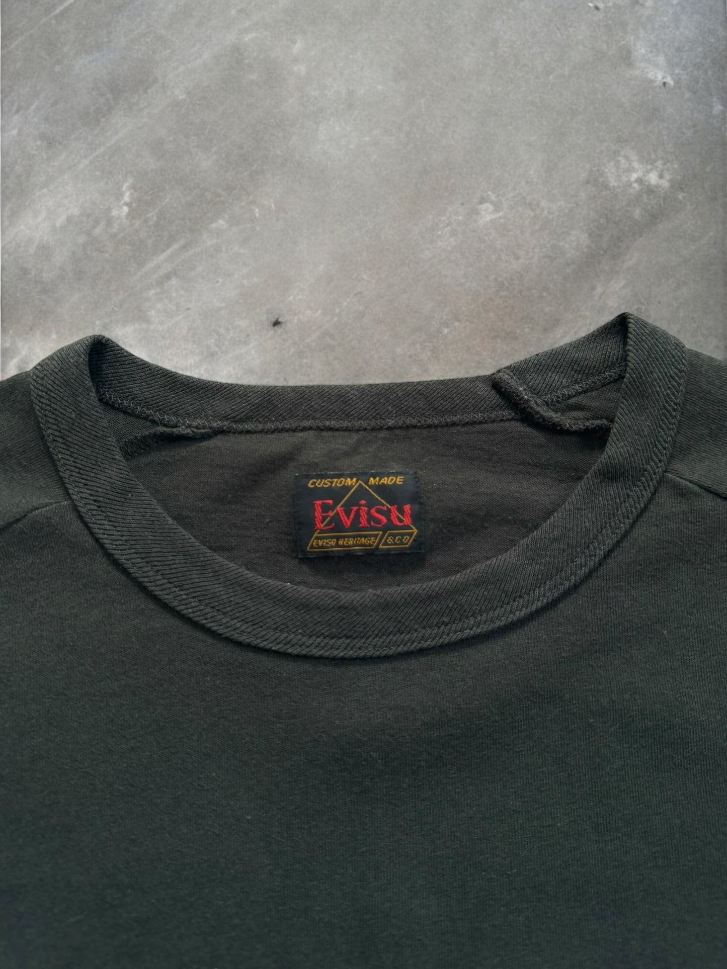 Vintage 90's Evisu embroidered
gull t shirt (S)