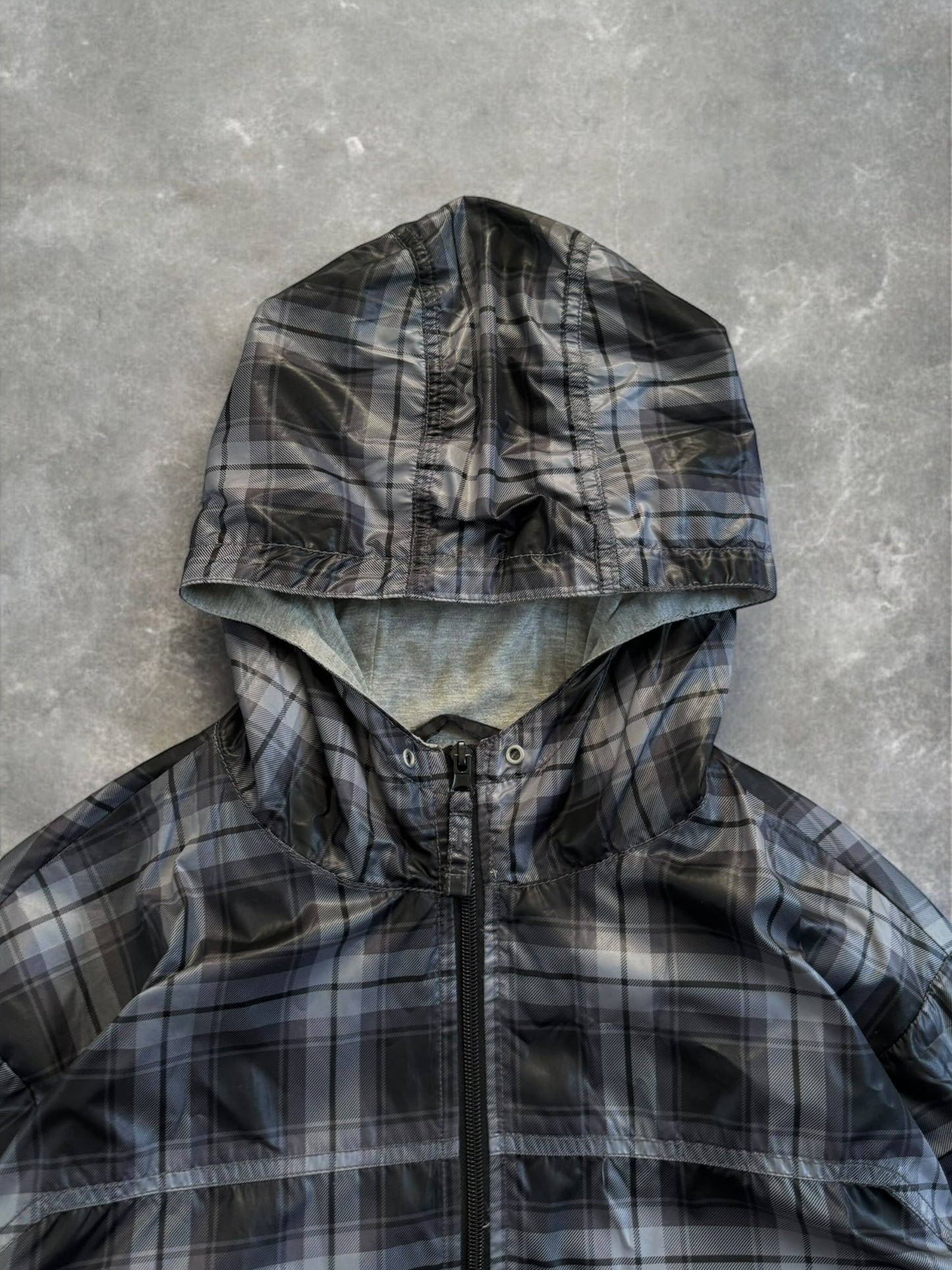 Vintage grey and black Uniqlo tartan / plaid technical jacket (L)