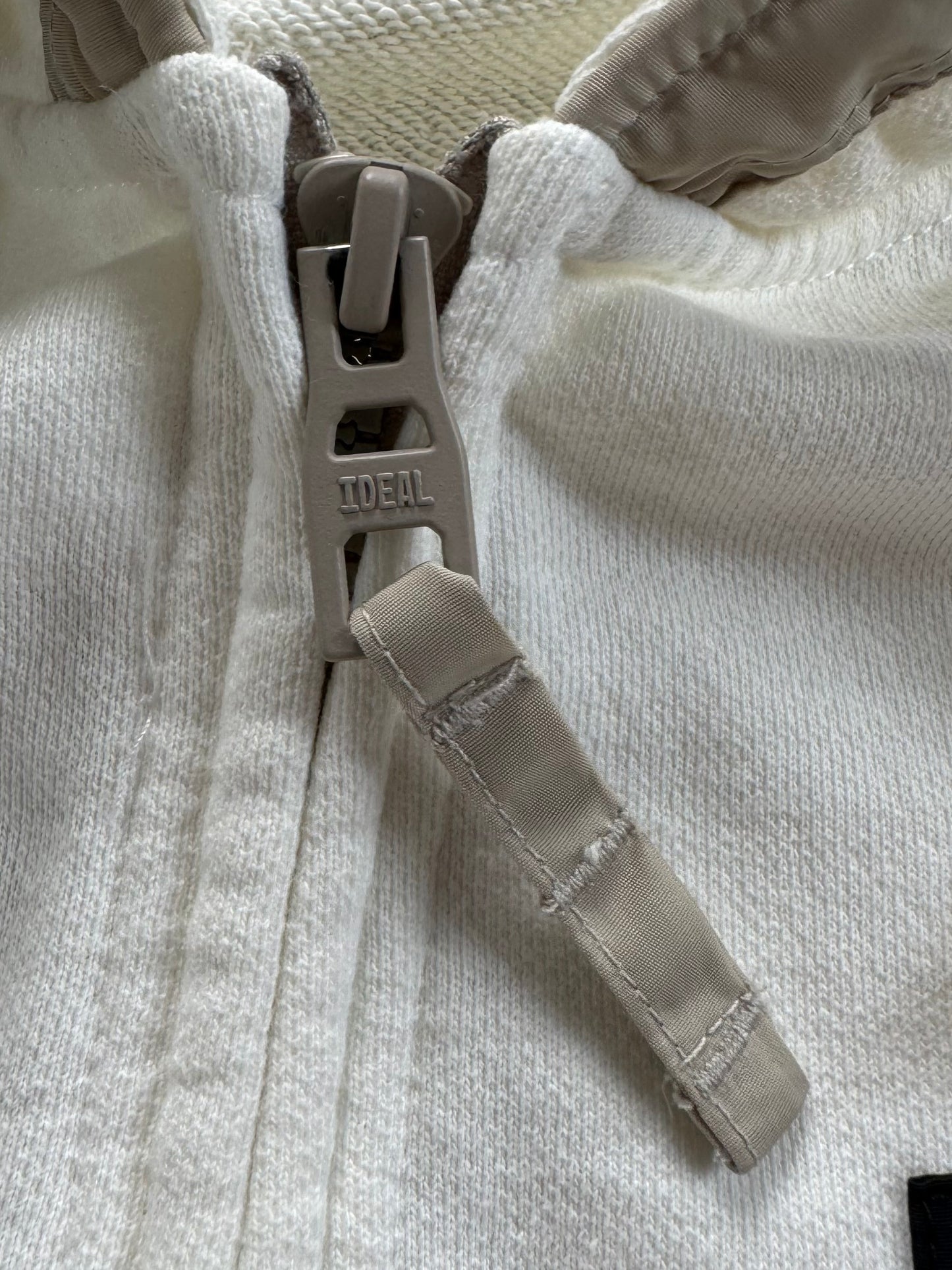 Vintage 2000's Avirex technical zip up hoodie (M)