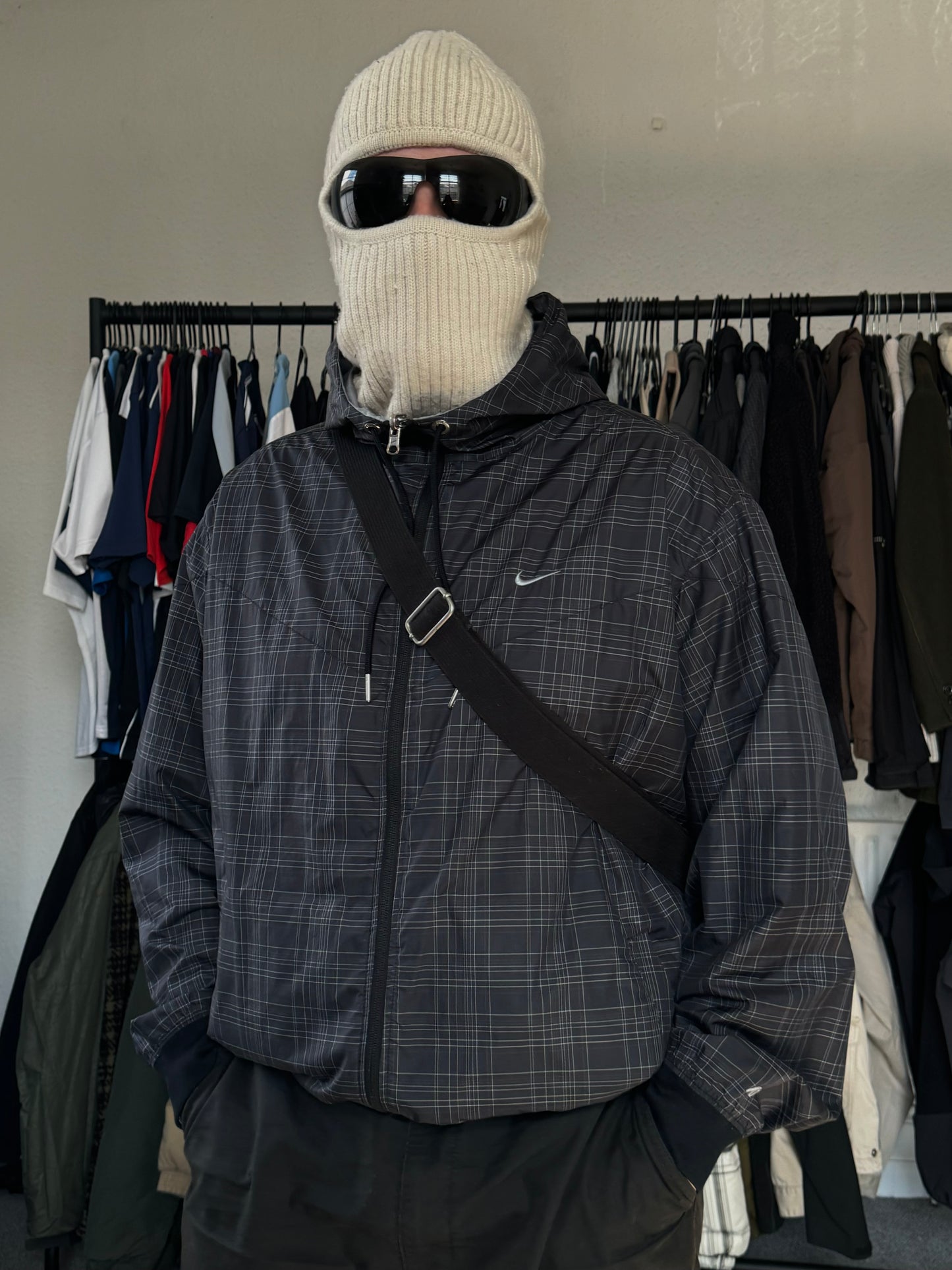 Vintage 2000's black and grey Nike embroidered swoosh logo tartan / plaid reversible technical jacket (XL)