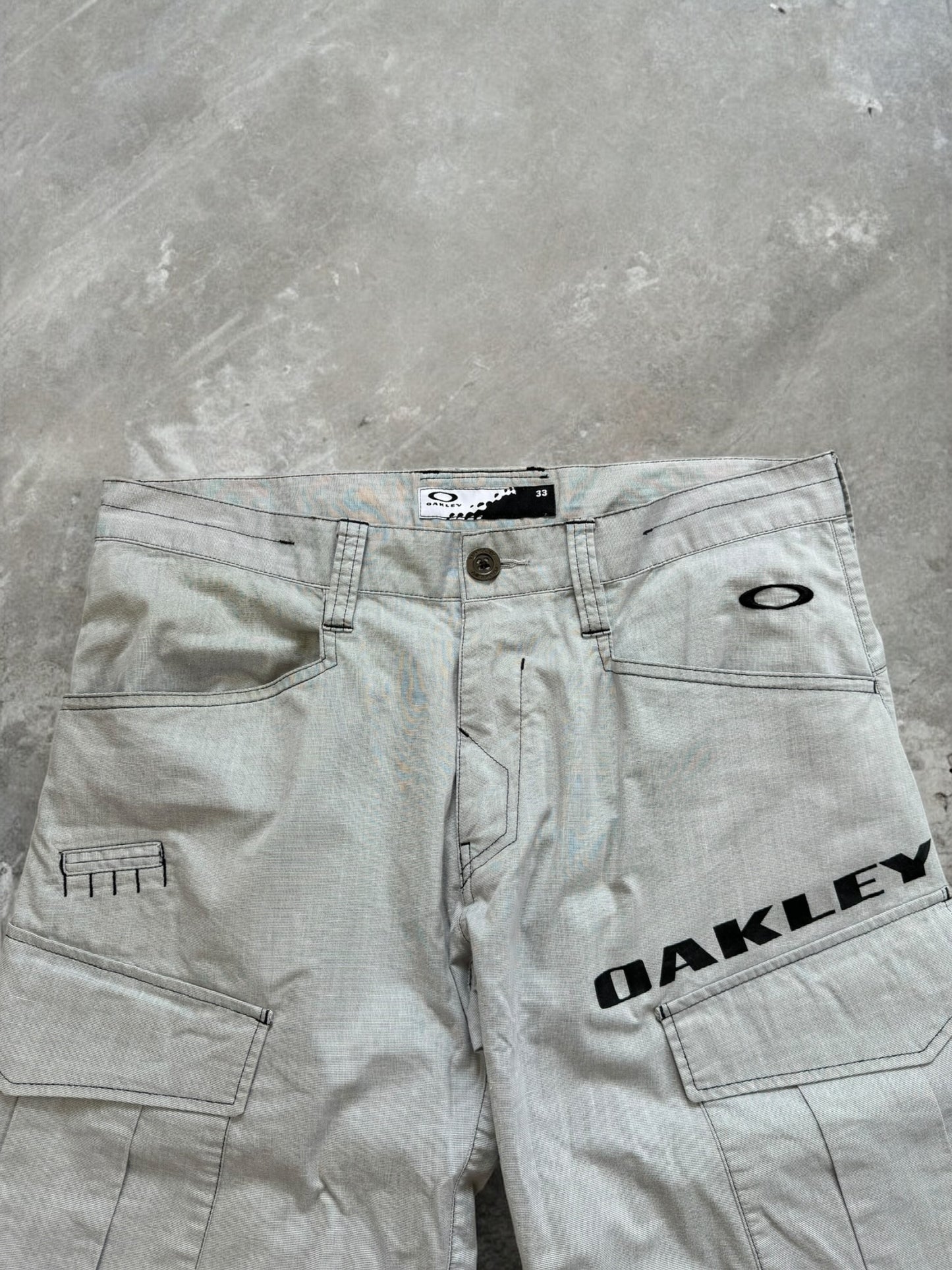 Vintage 2000's Oakley industrial technical cargo pants (M)