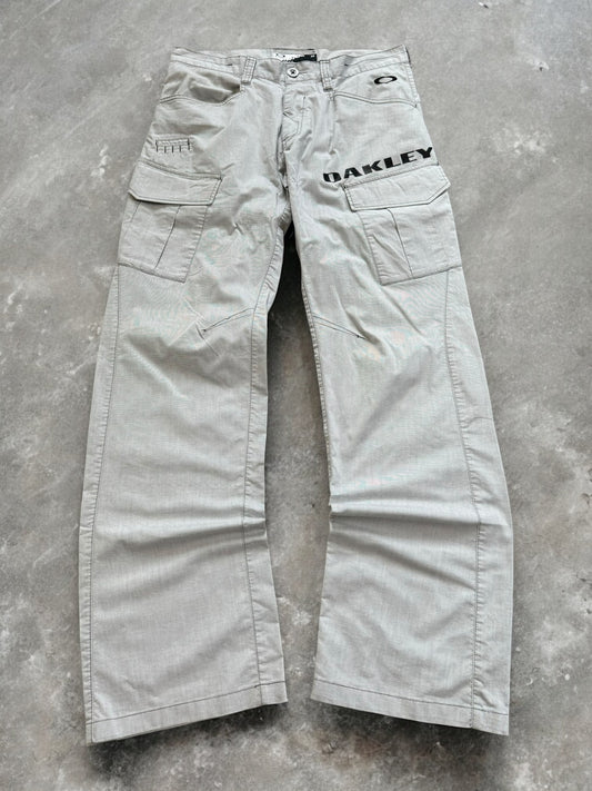 Vintage 2000's Oakley industrial technical cargo pants (M)