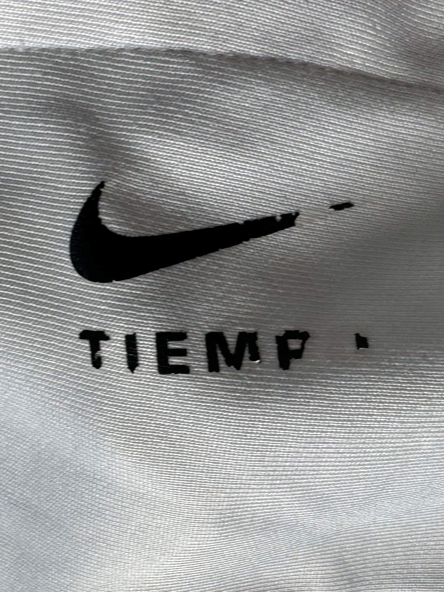 Vintage 2000's white black and red Nike T90 technical ventricle hoodie (L)
